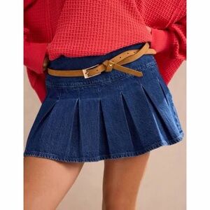 NWT American Eagle High Rise Pleated Micro Mini Denim Skort